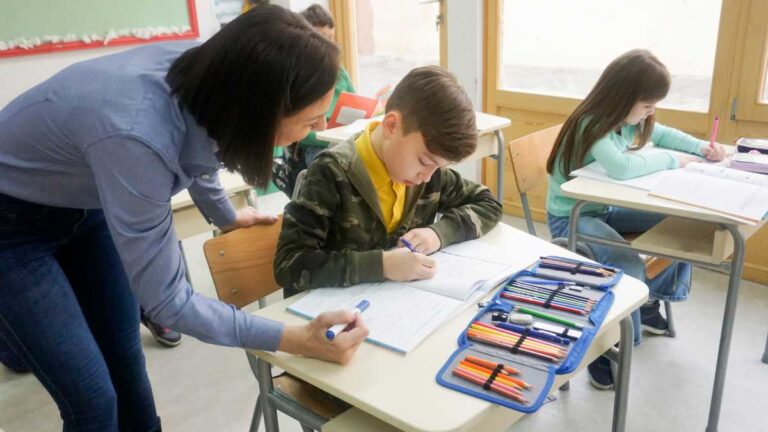 Relatórios de Educação Infantil: Como Elaborar e Interpretar
