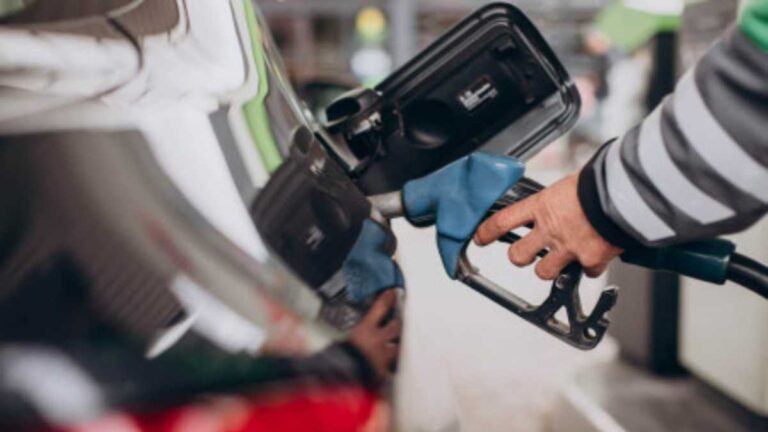 Como economizar combustível no seu carro