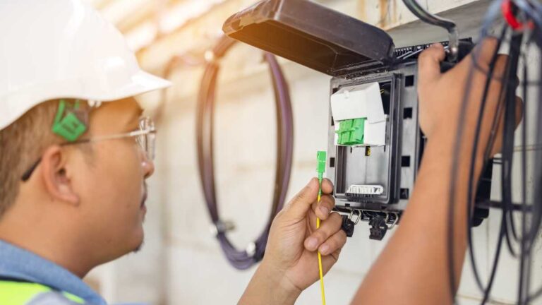Como Manter uma Instalação Elétrica Segura: Um Guia Completo