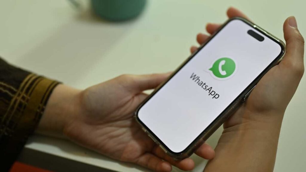 Como implementar um chatbot para impulsionar o atendimento e as vendas via WhatsApp?