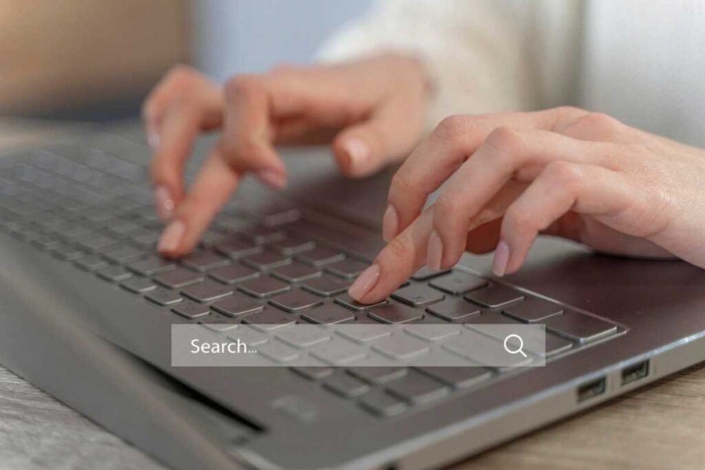Da busca à compra: como o consumidor pesquisa produtos na internet Da busca à compra: como o consumidor pesquisa produtos na internet