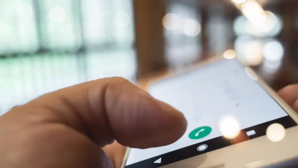 DDD de Minas Gerais: os sete códigos e como consultar por cidade Mão usando o teclado de ligação de um celular