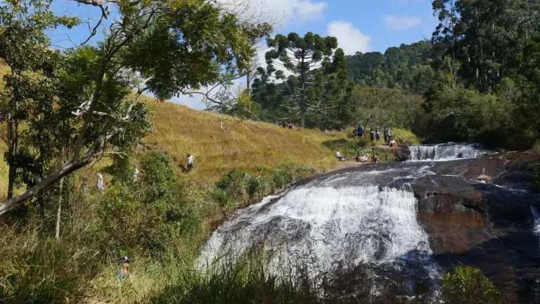 O que fazer em Gonçalves: cachoeiras, trilhas e bairros da Mantiqueira